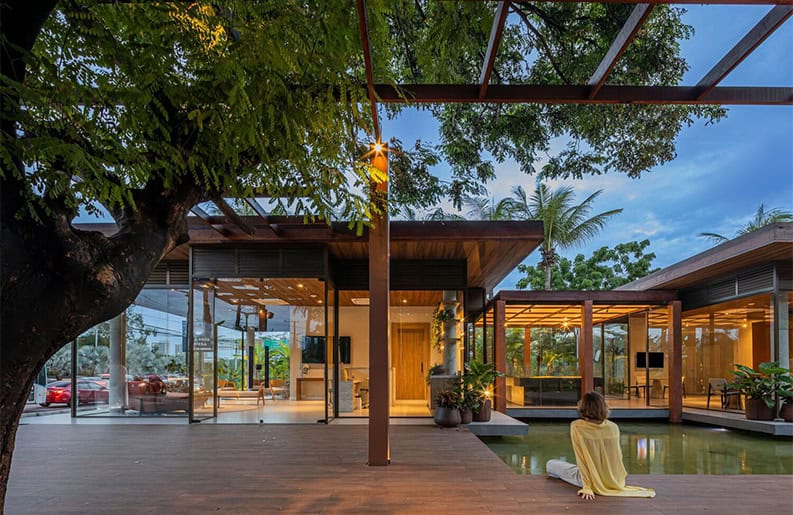 Stand Bela Vista Riviera. Un proyecto que resalta la convivencia con un árbol tradicional