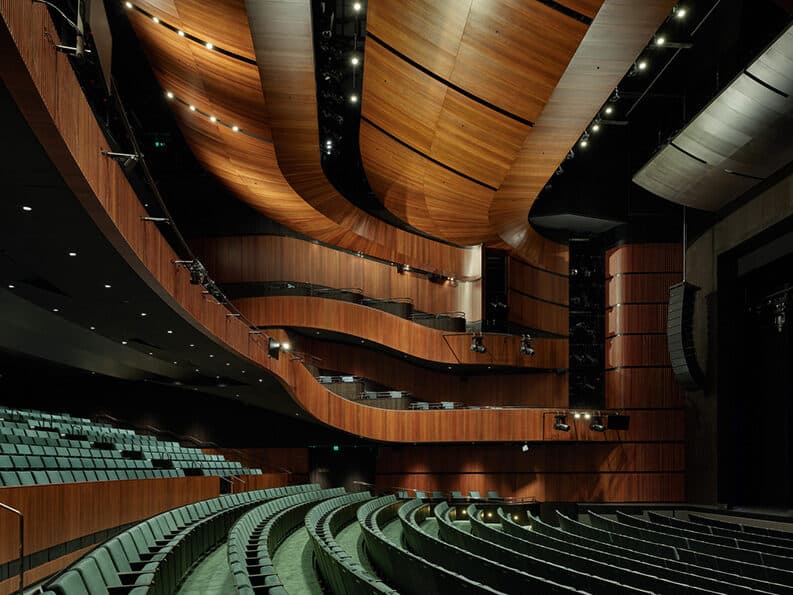 Teatro Glasshouse by Blight Rayner Architecture, Snøhetta