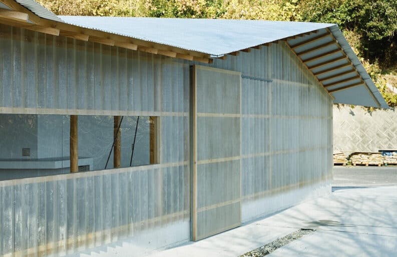 Tsukumo Kiln: geometría y luz en un taller cerámico