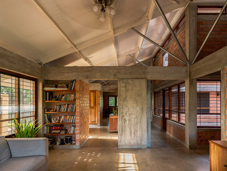 Villa E by Vásquez & López Arquitectos 