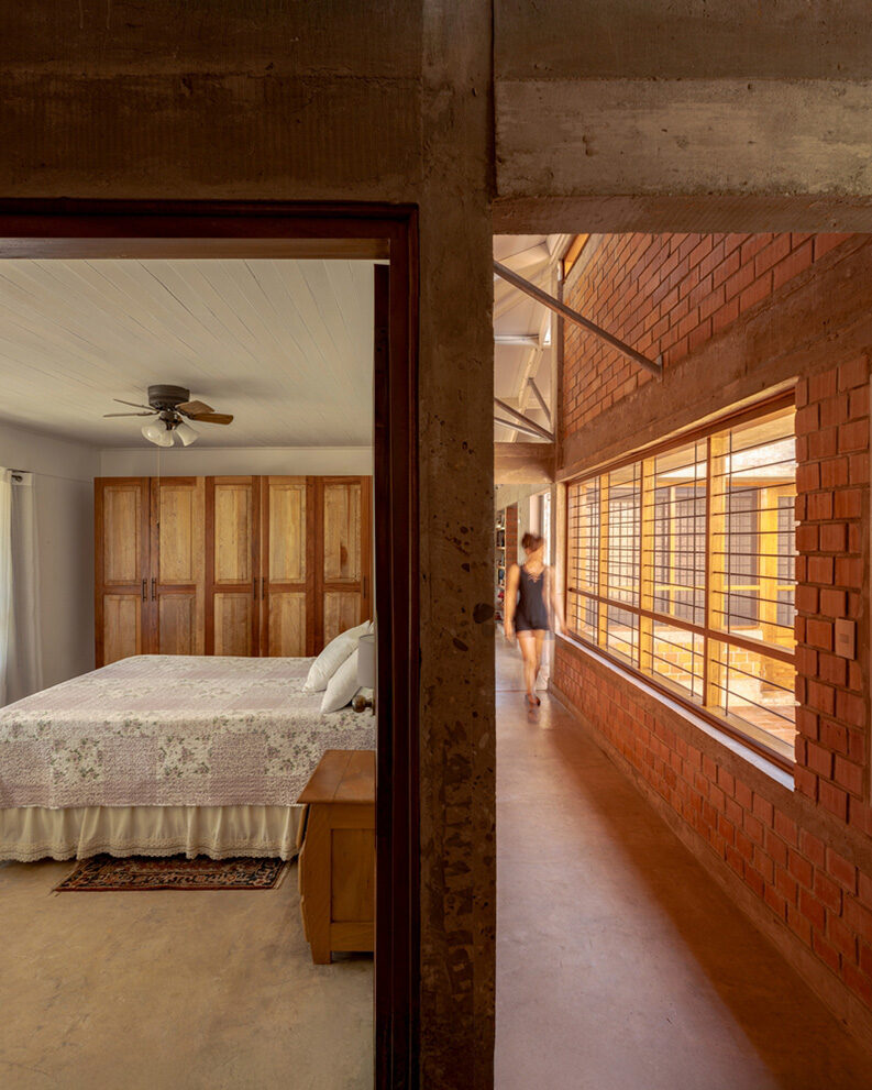 Villa E by Vásquez & López Arquitectos 
