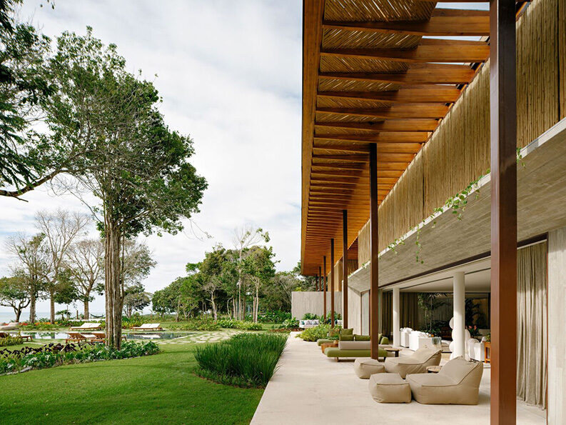 Villa Yandara by Padovani Arquitetos