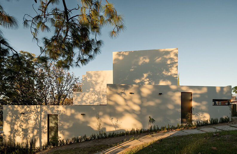 Vivienda Búfalo by Daniel Jacobo Arquitecto