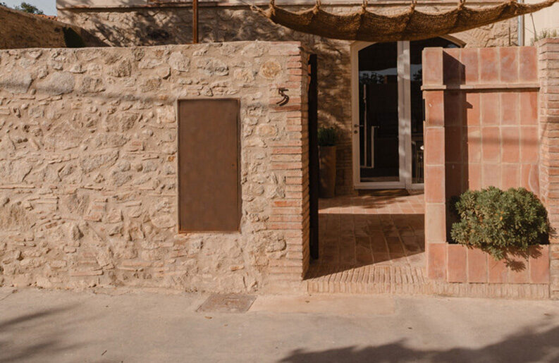 Vivienda La Fusteria by Clara Crous Arquitectura