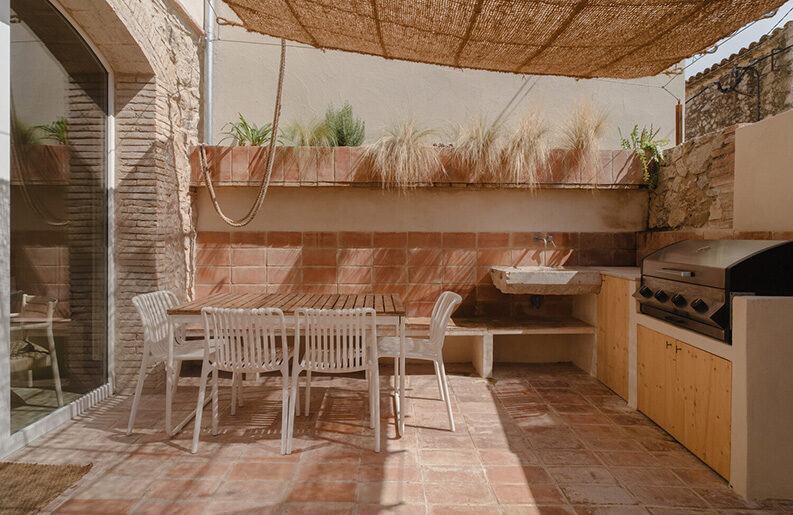 Vivienda La Fusteria by Clara Crous Arquitectura