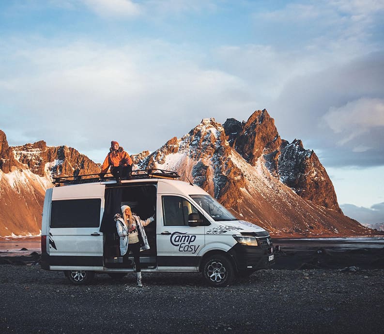 Ása Steinars. De Islandia al mundo.