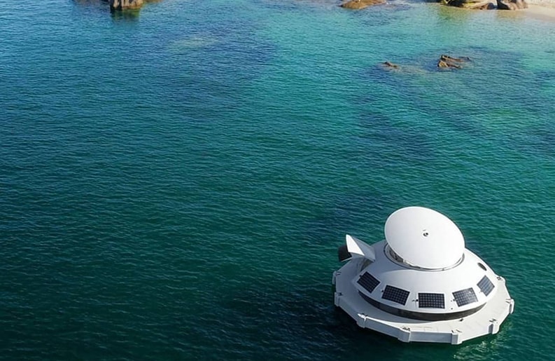 Anthénea. El hotel de los mares. Suite de lujo ovni