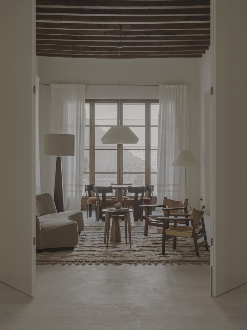 Born 10 by NORA studio