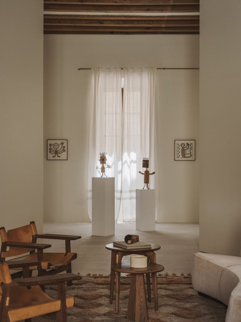 Born 10 by NORA studio