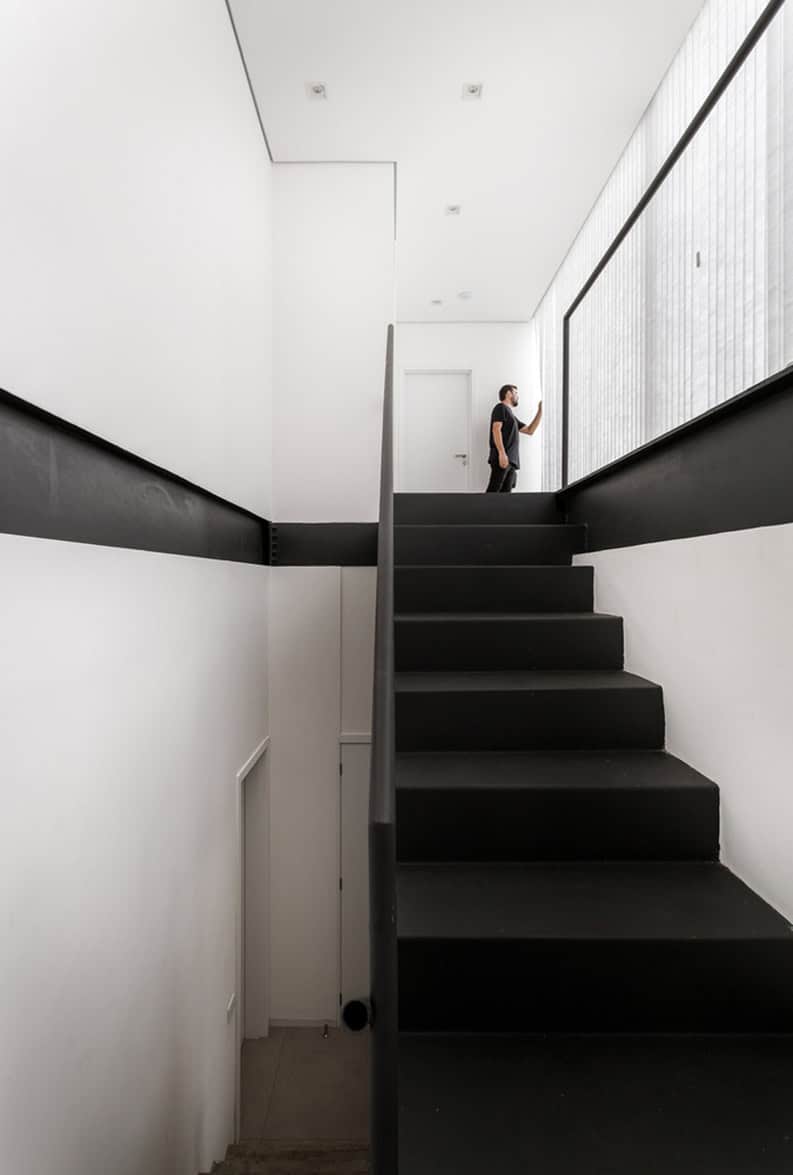Caja de Vidrio. Una vivienda que se ubica en un nivel más bajo