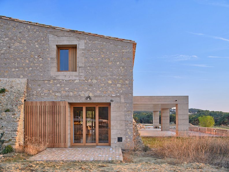 Casa 1627 by HARQUITECTES