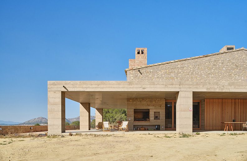 Casa 1627 by HARQUITECTES