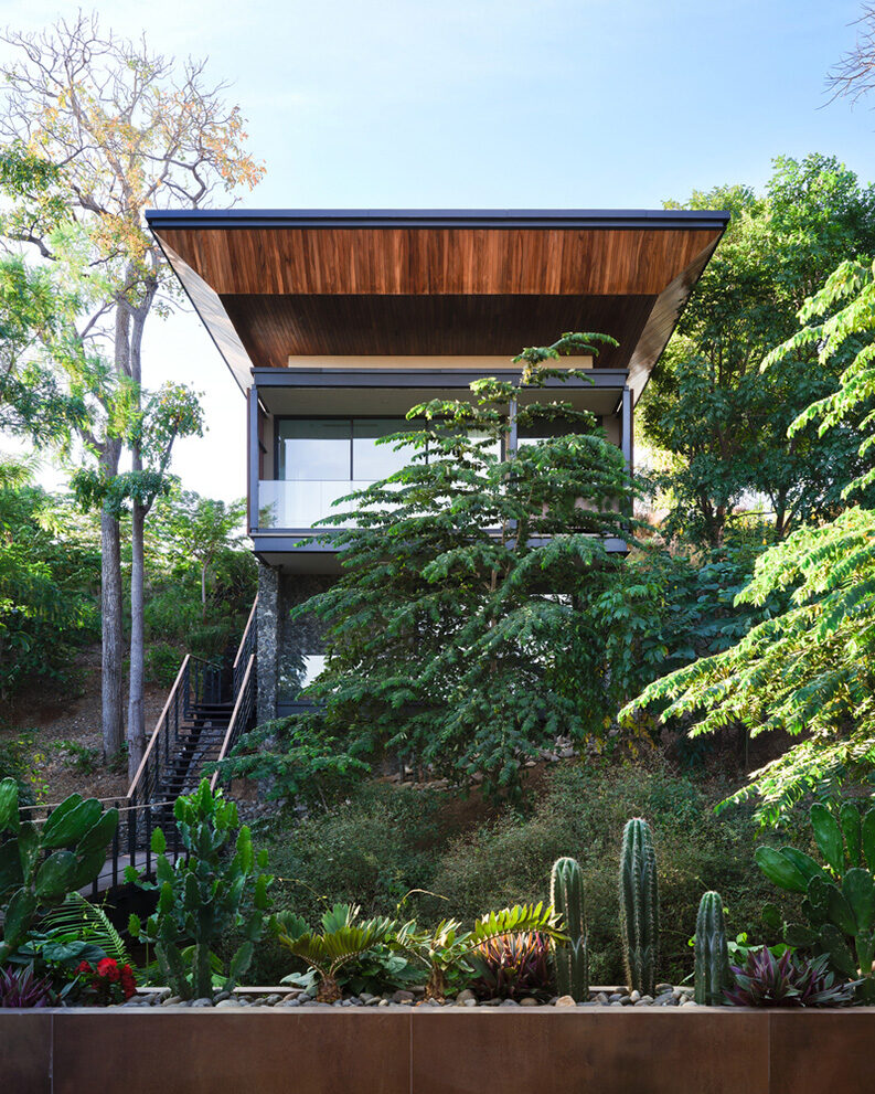 Casa Akiga by Studio Saxe