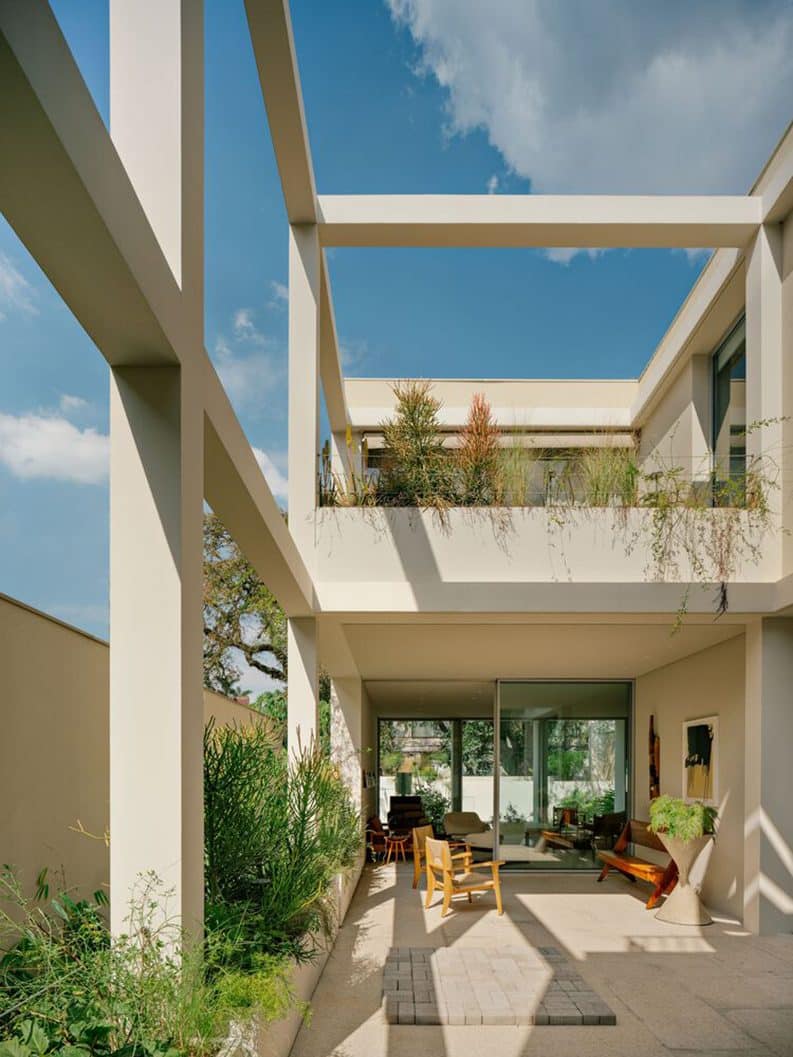 Casa Atlântica by Felipe Hess Arquitetos