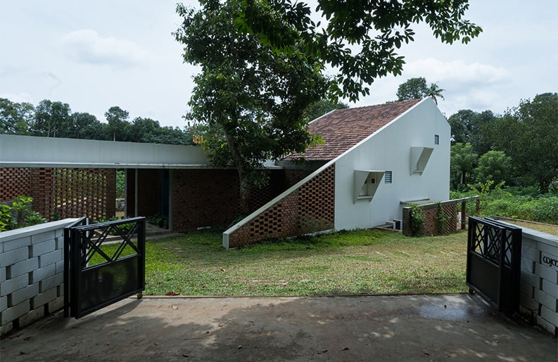 Casa Bay Leaf. Una vivienda rodeada de árboles históricos