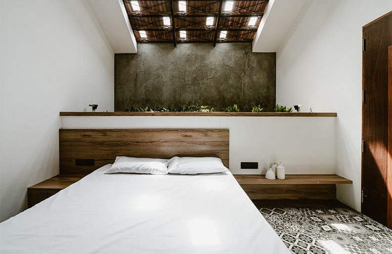 Casa Bay Leaf. Una vivienda rodeada de árboles históricos