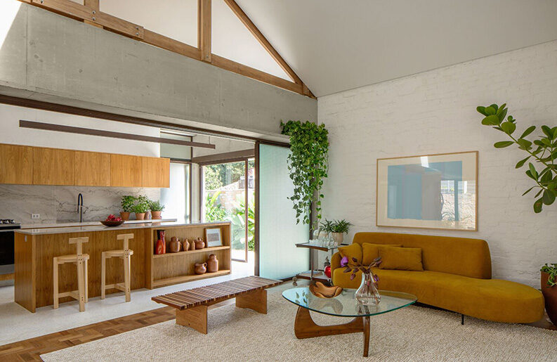 Casa Cafelândia by Ana Sawaia Arquitetura