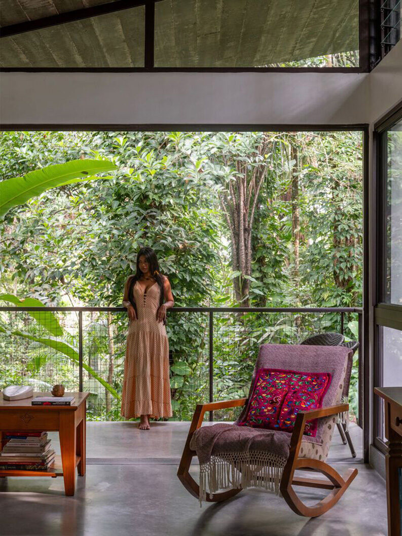 Casa Cajuí by Laurent Troost Architectures