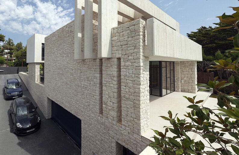 Casa Campolivar by Antonio Altarriba Arquitectos