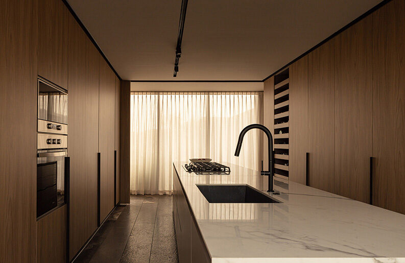 Casa Capuchinas by LABarq