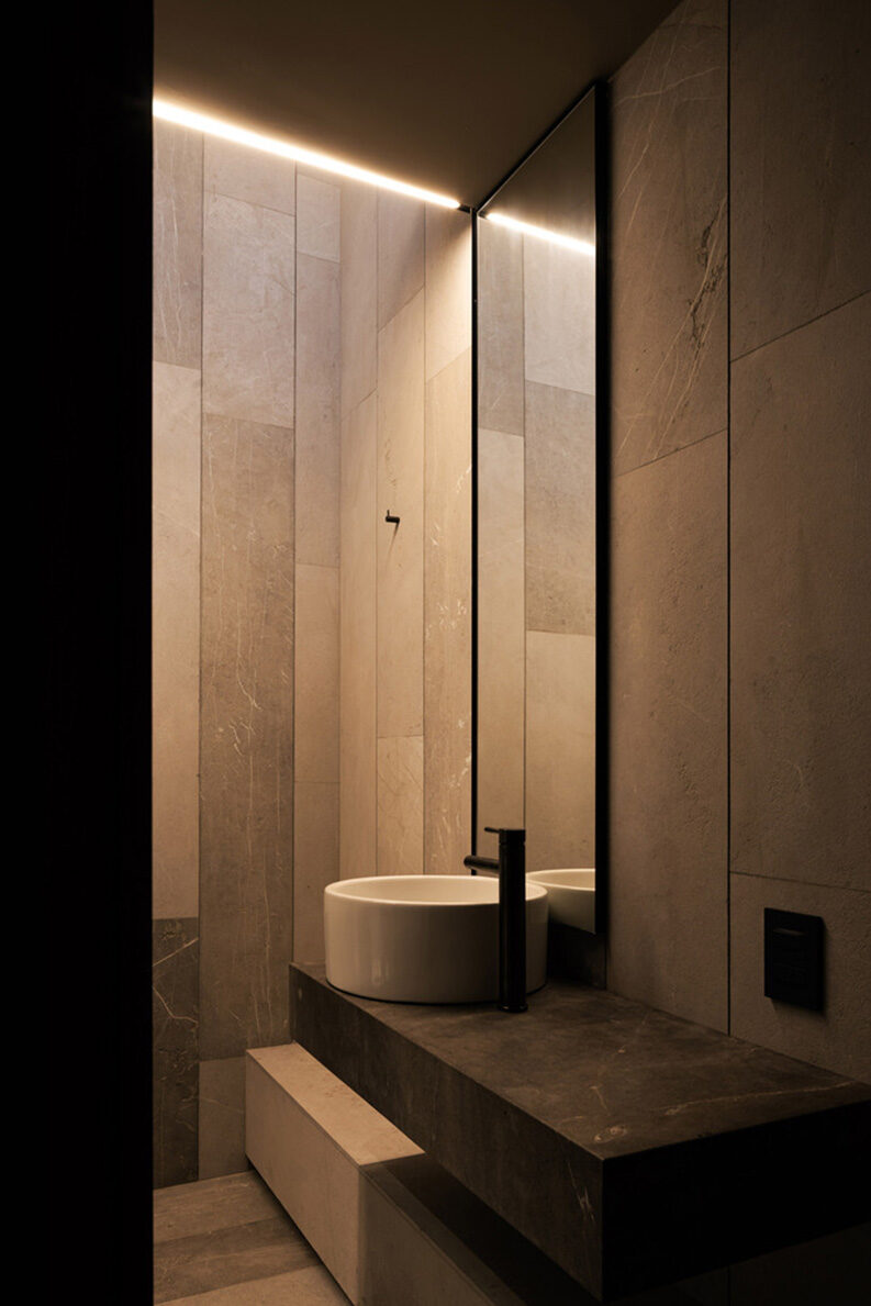 Casa Capuchinas by LABarq