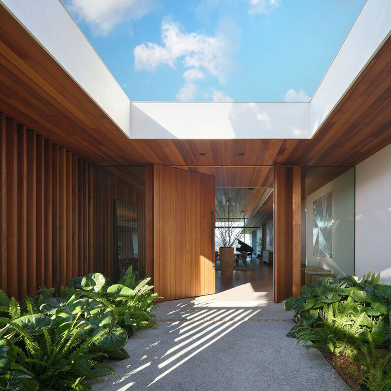 Casa Carla Ridge by Montalba Architects