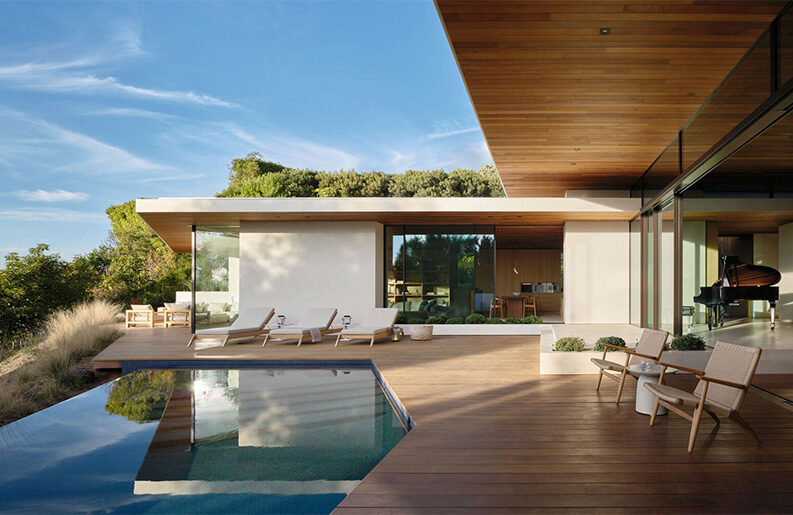 Casa Carla Ridge by Montalba Architects