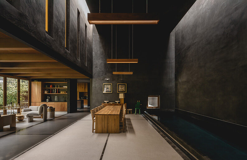 Casa Ceniza by TACO taller de arquitectura contextual