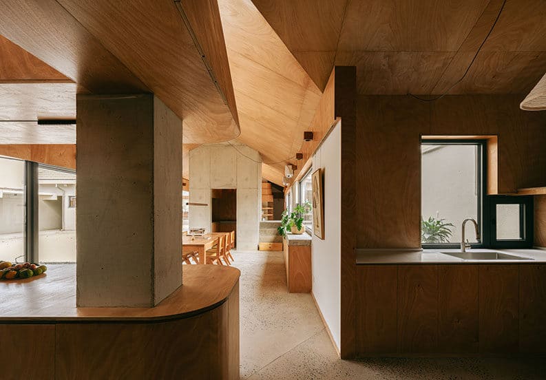 Casa Cross by Chaoffice