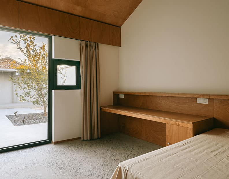 Casa Cross by Chaoffice