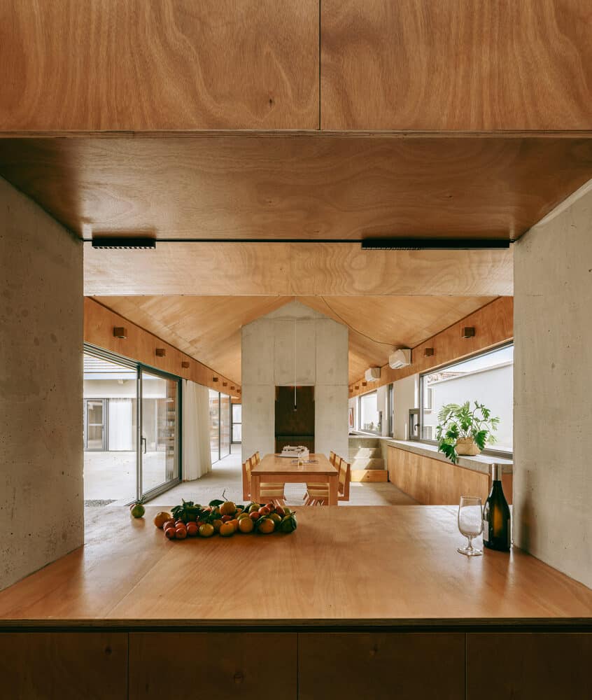 Casa Cross by Chaoffice