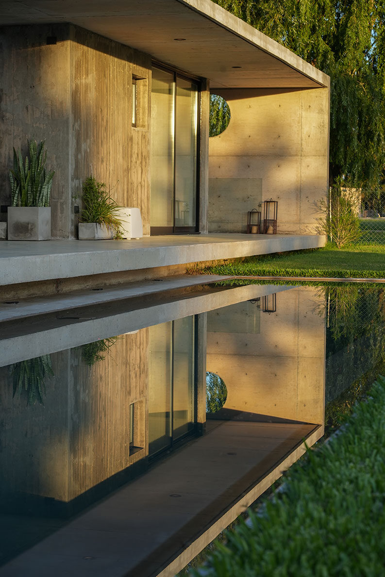 Casa Doble G. by A-W