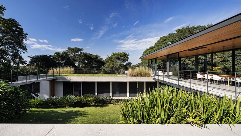 Casa Duas Marias I by Canoa Arquitetura