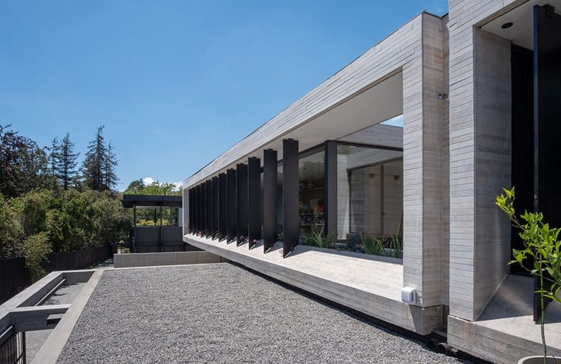 Casa Eje de Agua by Estudio i