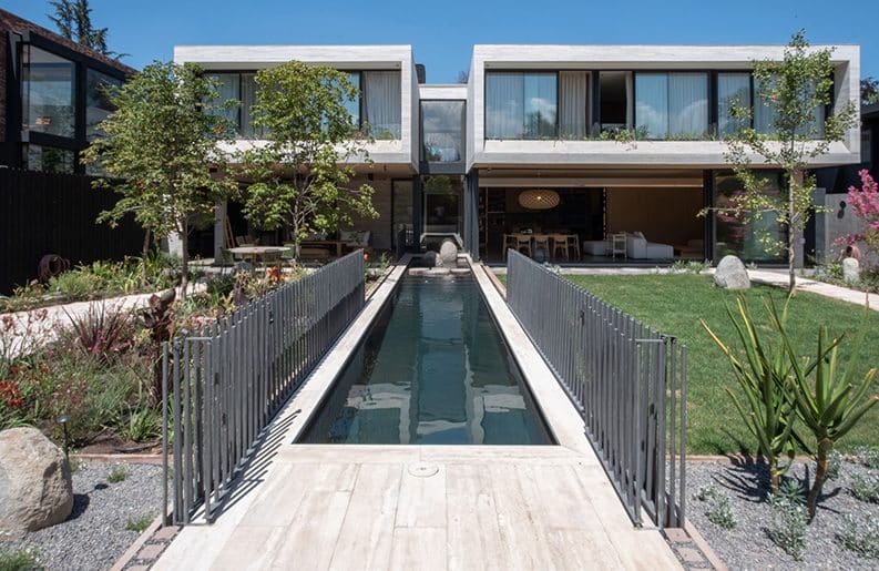 Casa Eje de Agua by Estudio i