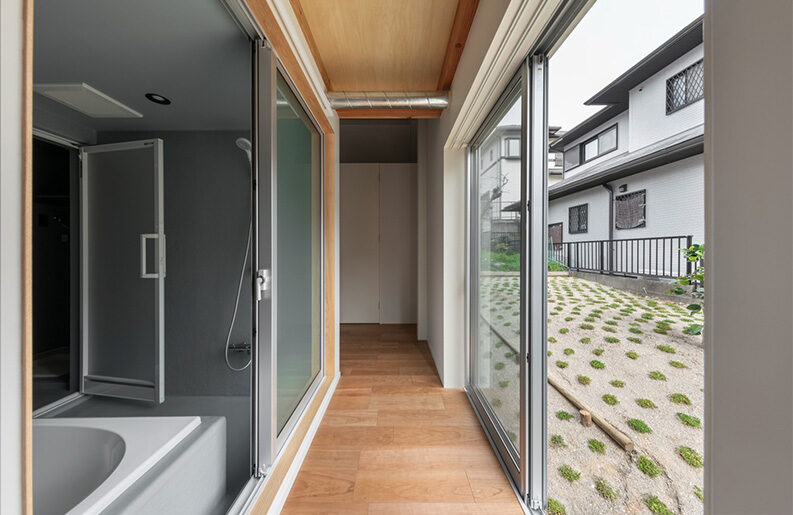 Casa Elevada del Suelo by nanometer architecture
