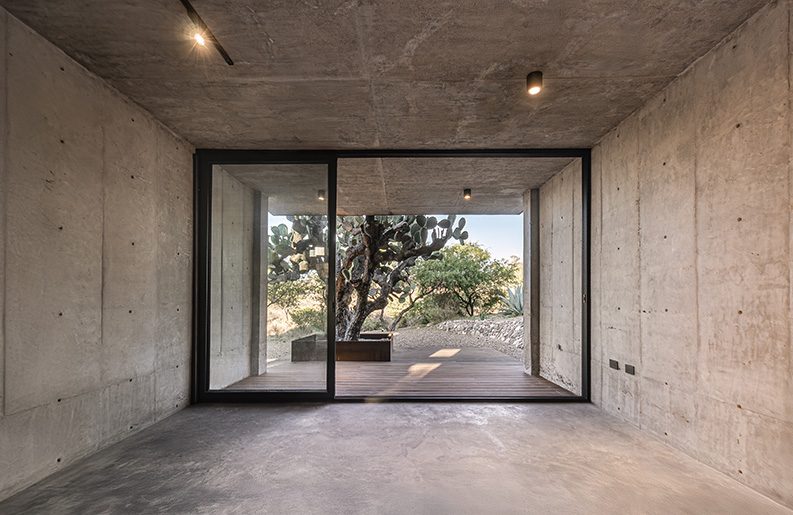 Casa Estrato by Blending Dots Arquitectos + ARQ. Rogelio Castillo