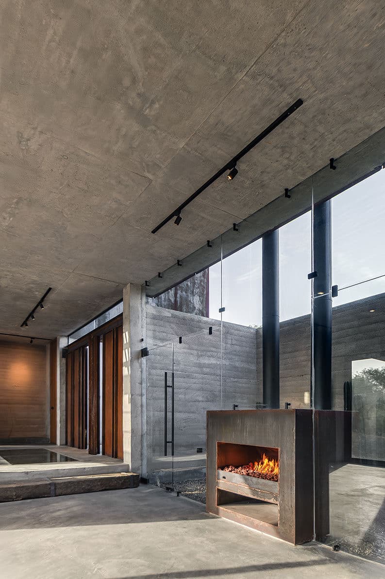 Casa Estrato by Blending Dots Arquitectos + Arq. Rogelio Castillo