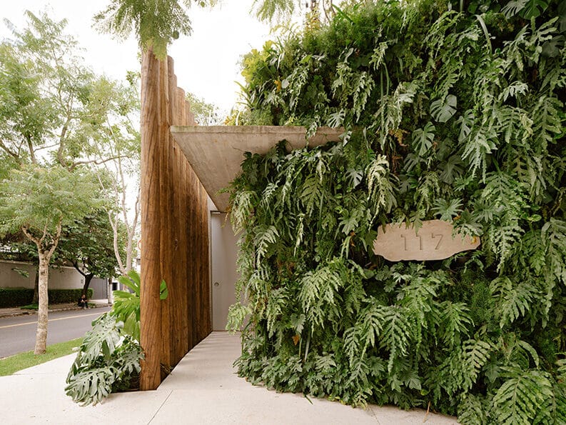 Casa FR by Meireles + Pavan Arquitetura