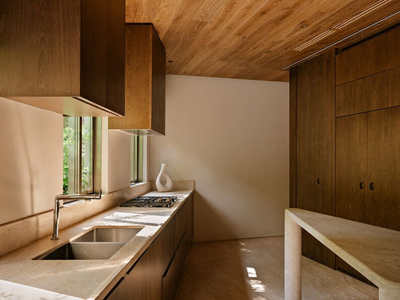 Casa FR by Meireles + Pavan Arquitetura