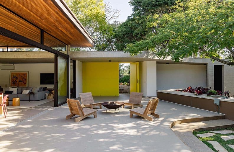 Casa Flamboyant by Juliana Camargo, Prumo projetos