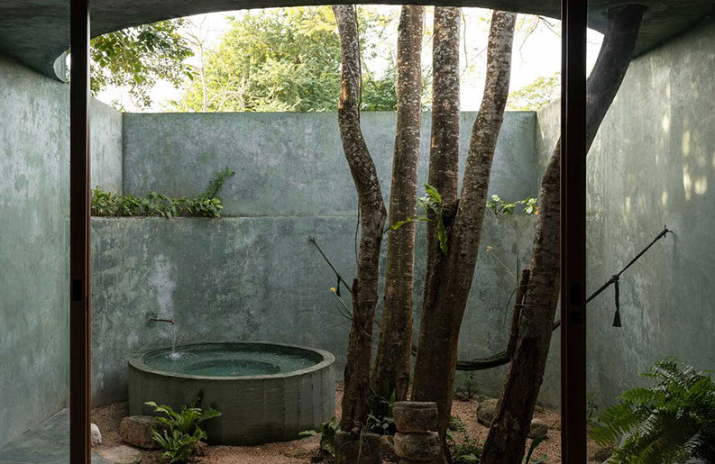 Casa Gruta by Adela Villarreal, Salvador Hernández