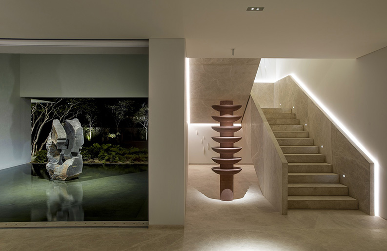 Casa IMA by Ezequiel Farca Studio