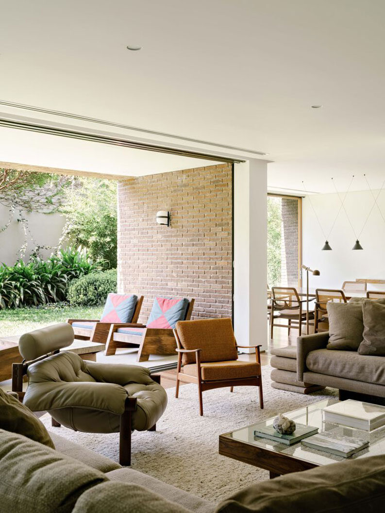 Casa Ibsen by Felipe Hess Arquitetos