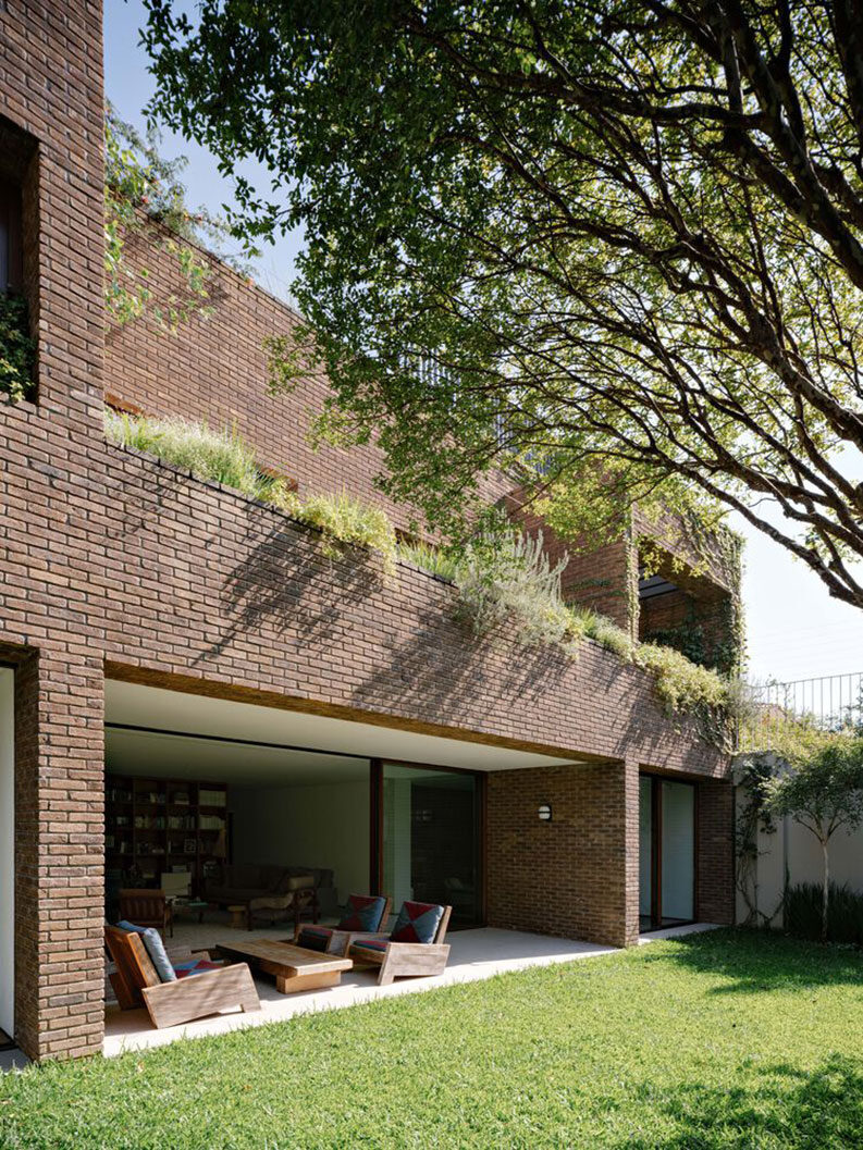 Casa Ibsen by Felipe Hess Arquitetos
