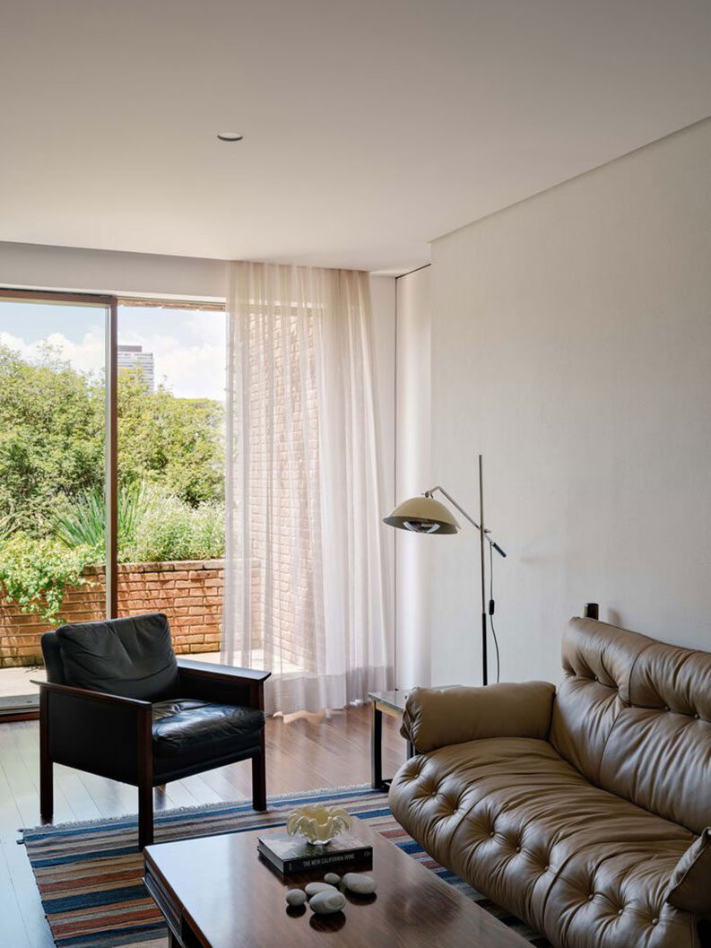 Casa Ibsen by Felipe Hess Arquitetos