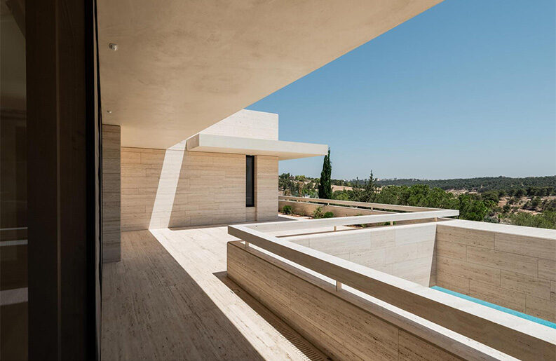 Casa JA by Ayoub Architects