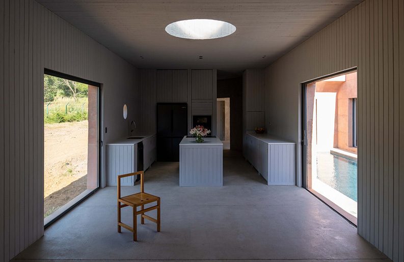 Casa LIMA by Pezo von Ellrichshausen