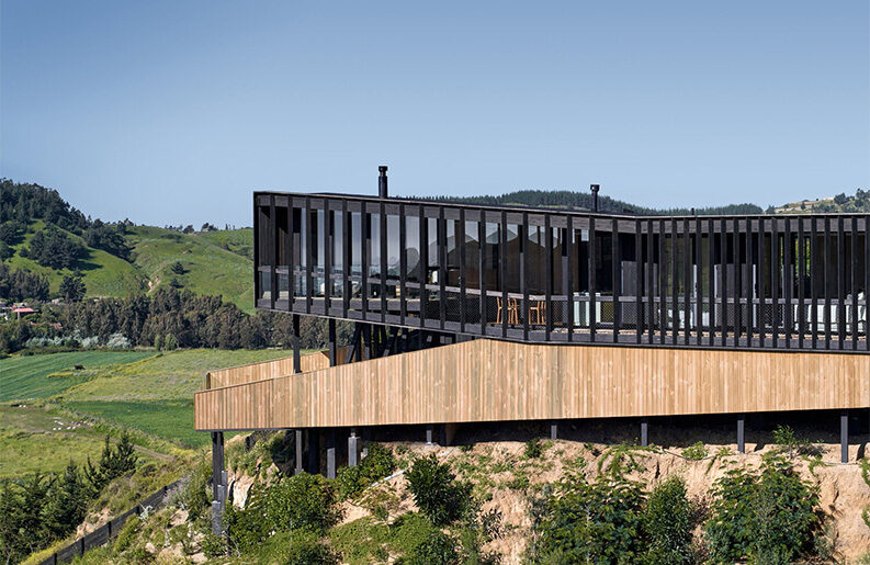 Casa La Negrilla by Croxatto y Opazo Arquitectos