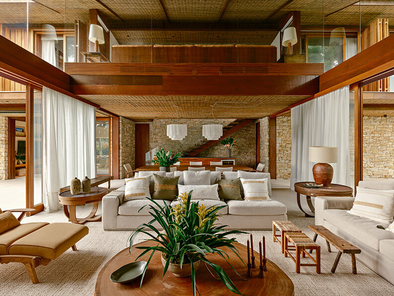 Casa Laranjeiras by Studio Marina Salles Arquitetura e Interiores